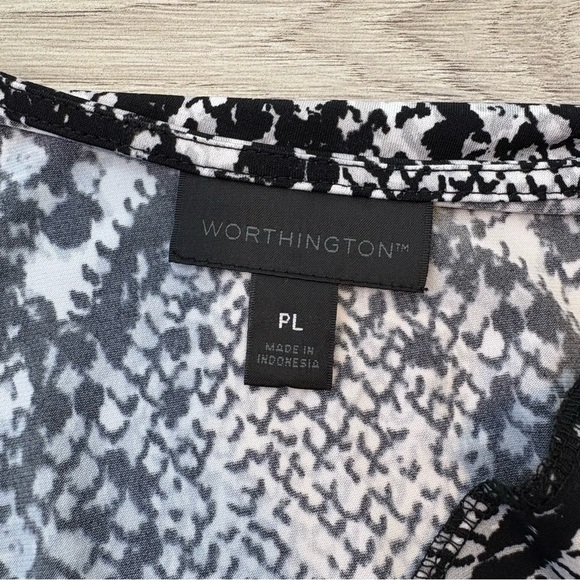 Worthington Black & White Short Sleeve Blouse Size PL - Picture 7 of 7
